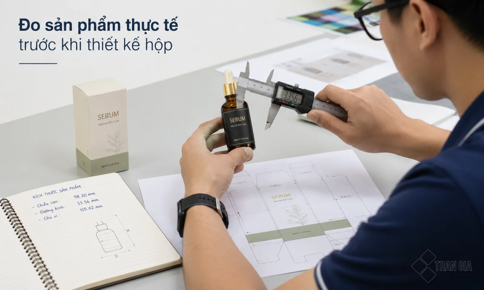 ky thuat vien do kich thuoc san pham truoc khi thiet ke hop giay Kỹ thuật viên đo sản phẩm trước khi thiết kế hộp giấy